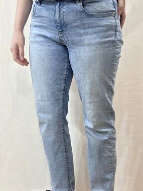 AEO Light Blue Skinny Jeans Mid Rise 12 Short